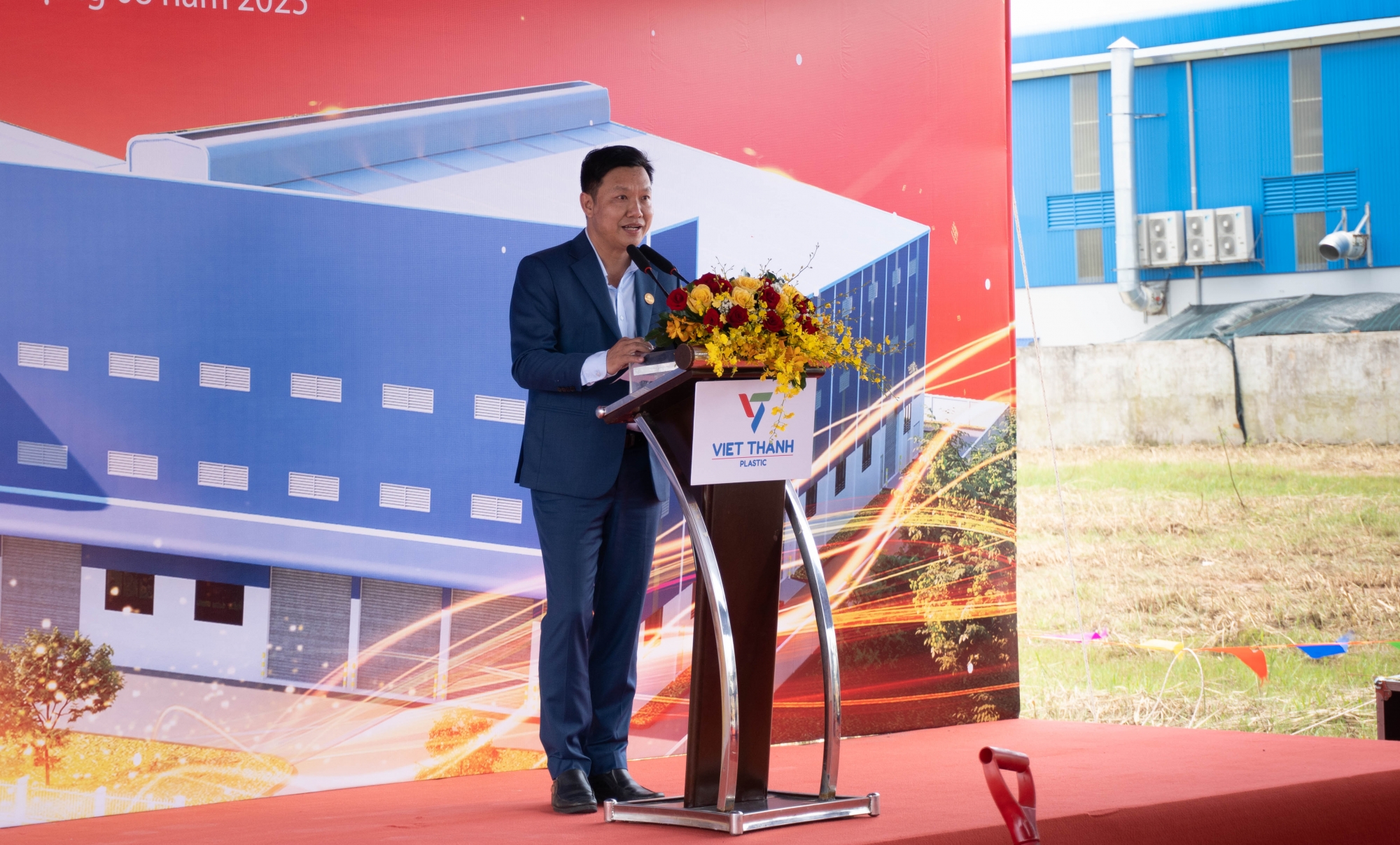 ông phương - phó tổng giám đốc công ty tnhh thép thông minh toàn cầu gb steel có đôi lời phát biểu tại sự kiện.