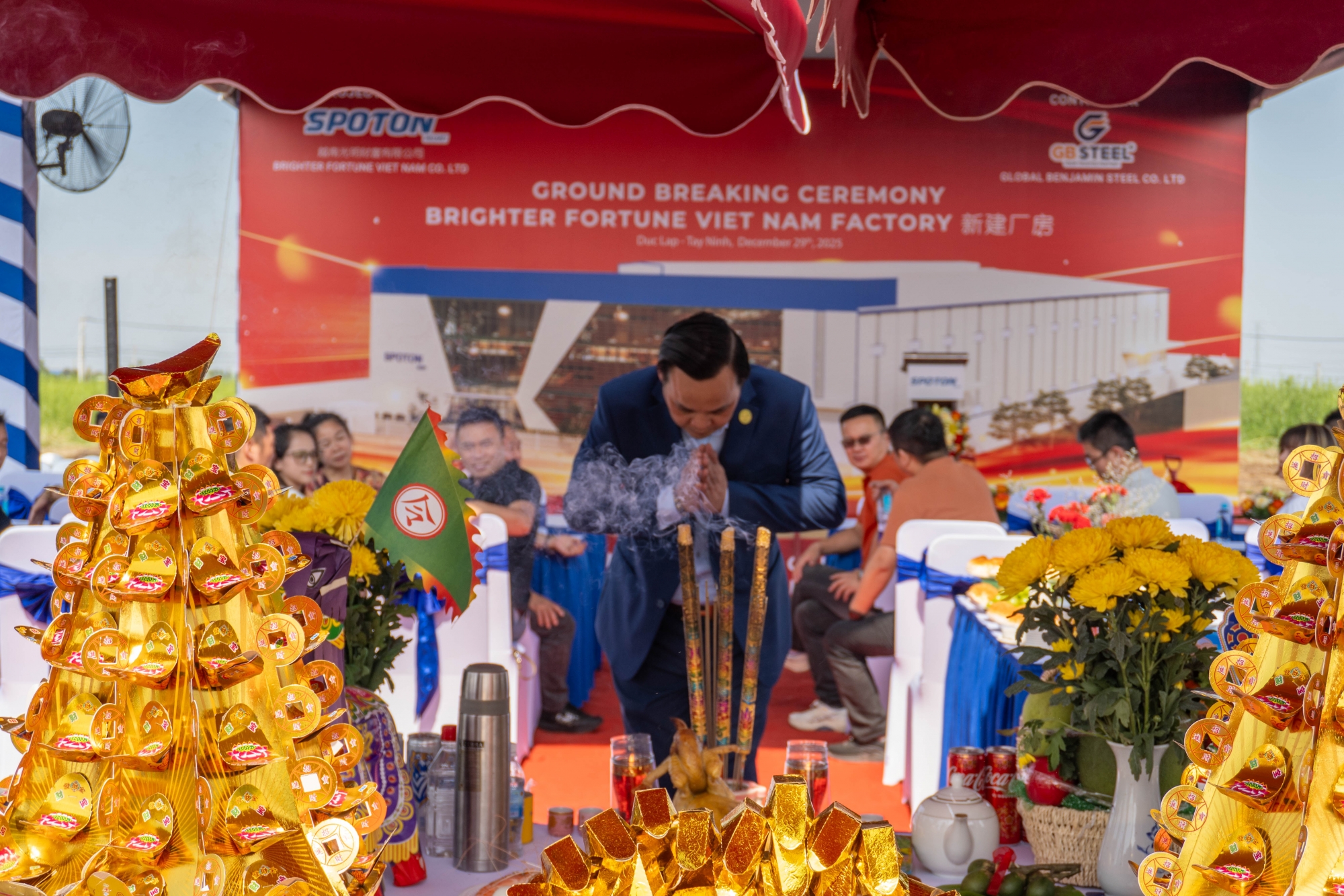 Nghi thức cúng khởi công tại buổi lễ khánh thành Nhà máy BRIGHTER FORUNTE VIỆT NAM